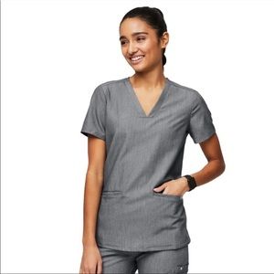Figs Casma Three-Pocket Scrub Top Graphite Grey M